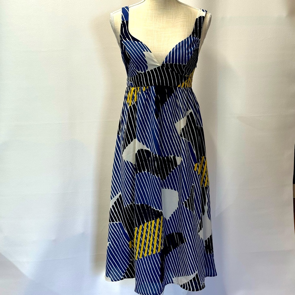Banana Republic Size 8P blue, yellow sun dress